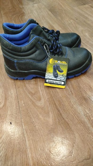 Новые ботинки 43  размер. 45  размер