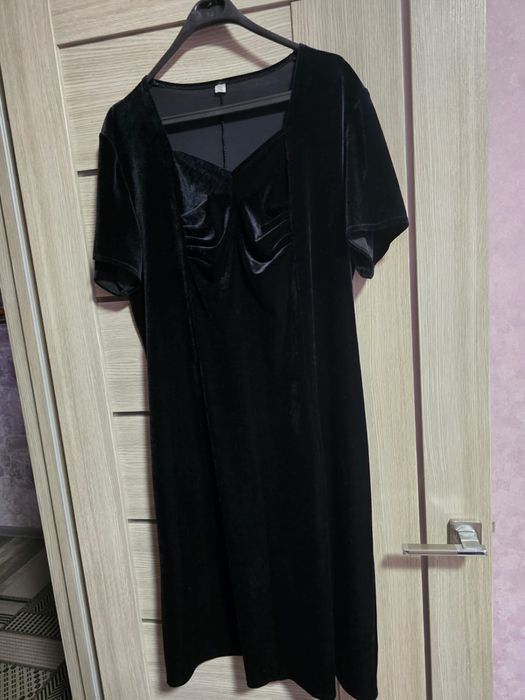 Продам разные платья