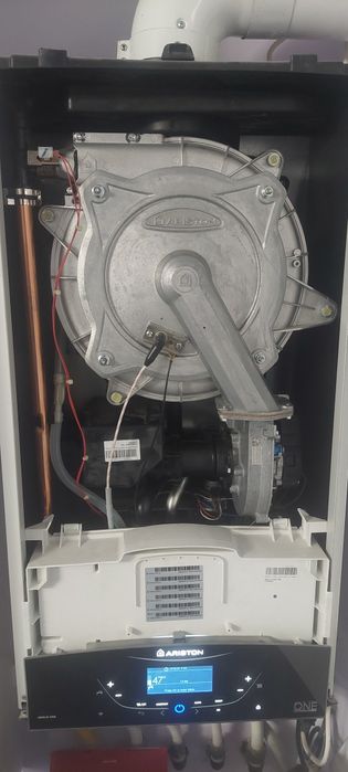 Газов котел Ariston Genus One 24