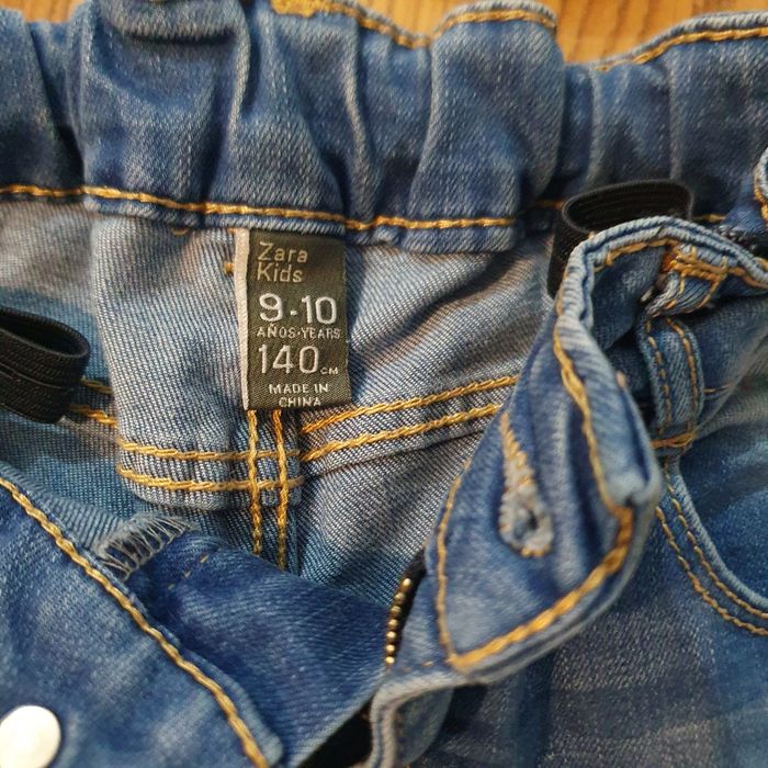 3 pantaloni colanți blugi, si blugi scurti 9-10 ani Zara HM