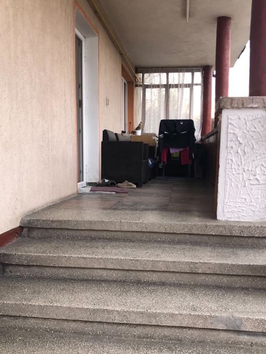 Vand sau schimb casa Petrila