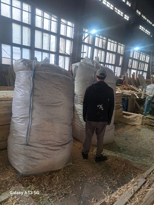 Опилки в бигбегах