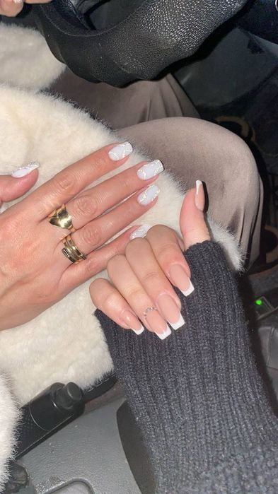 Девочки, срочно нужны модели для маникюра и наращивания ногтей.