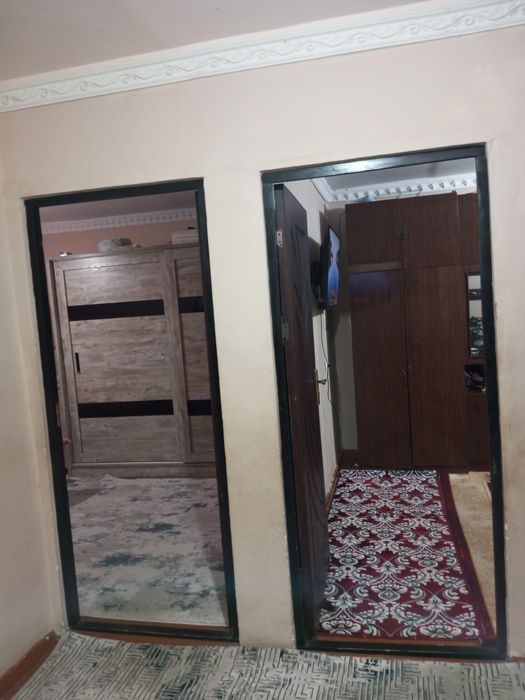 4 honali uy  sotiladi.. 4 etaj   52.000$$ kelishiladigan joyi boryana