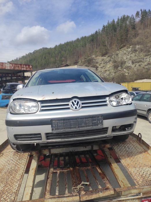 Голф 4 1.6-SR на части