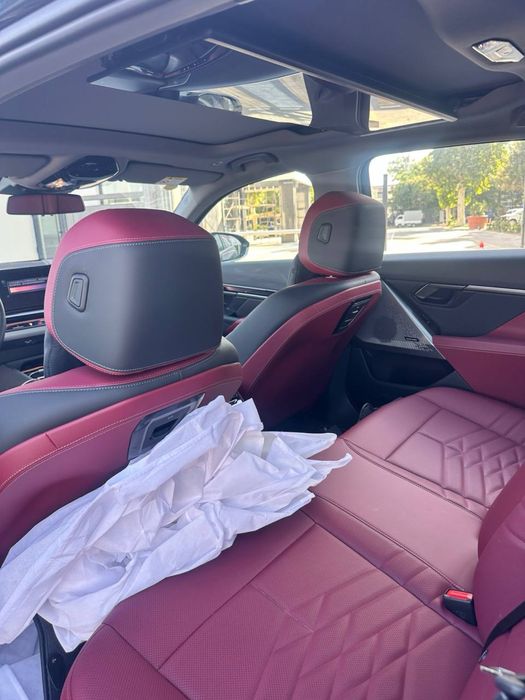 BMW i5 eDrive40L Премиум электрокар