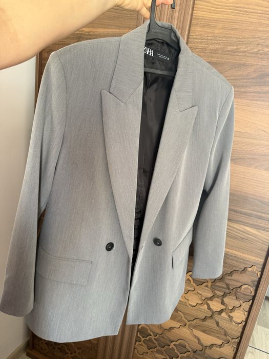 Нови сака на ZARA