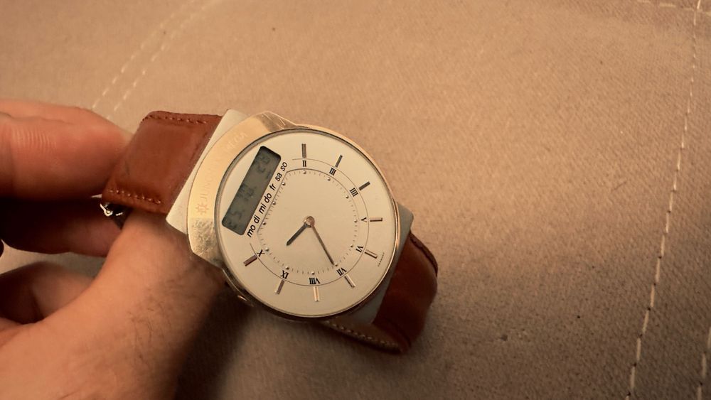 Junghans Mega aspect ireprosabil,curea originala si catarama originala