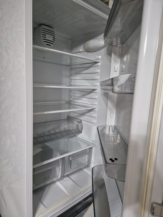 Холодильник б/у в хорошем состоянии