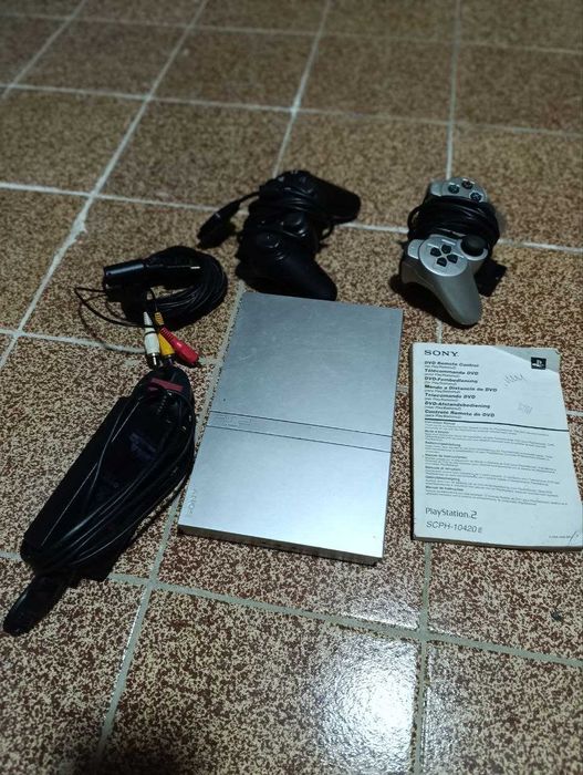 Sony Playstation 2 + Nintendo