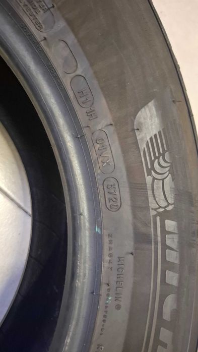 Зимна гума Michelin 235 60 17