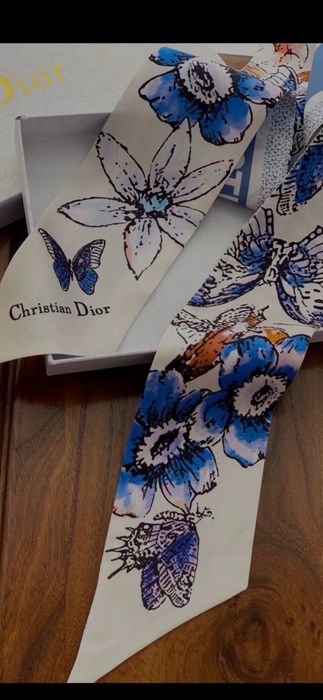Eșarfă Christian Dior, model 2026, 8 modele, 100% mătase, preț fix