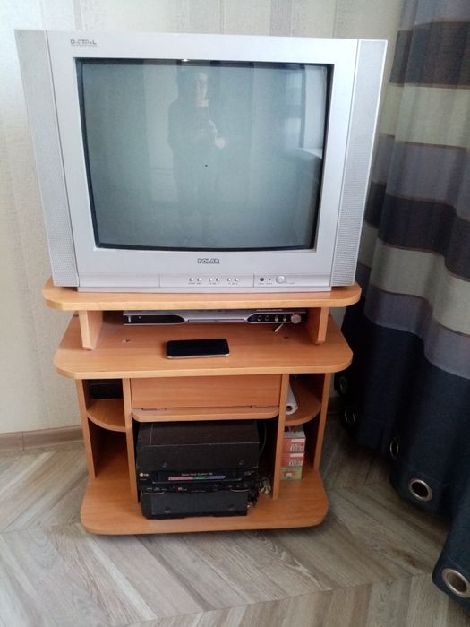 Продам телевизор