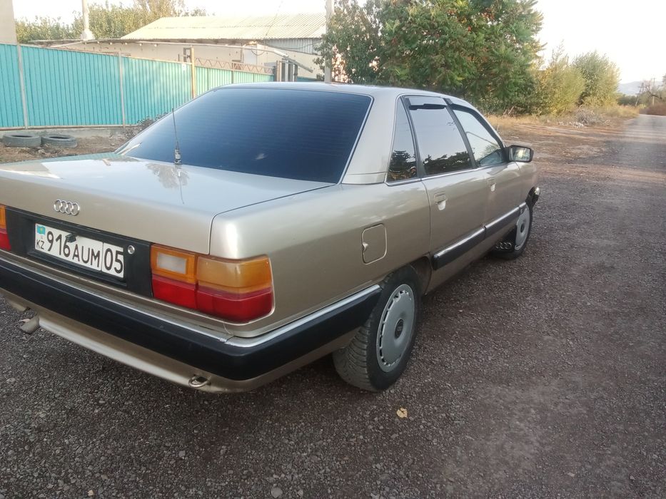 Авди 100.2.3 об.продам машину