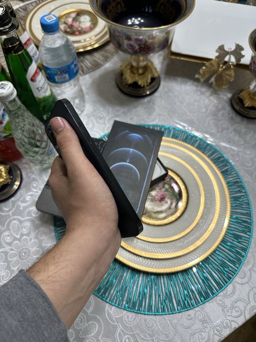 Iphone 12 pro max 83%radnoy