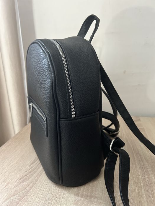 Продам женский рюкзак