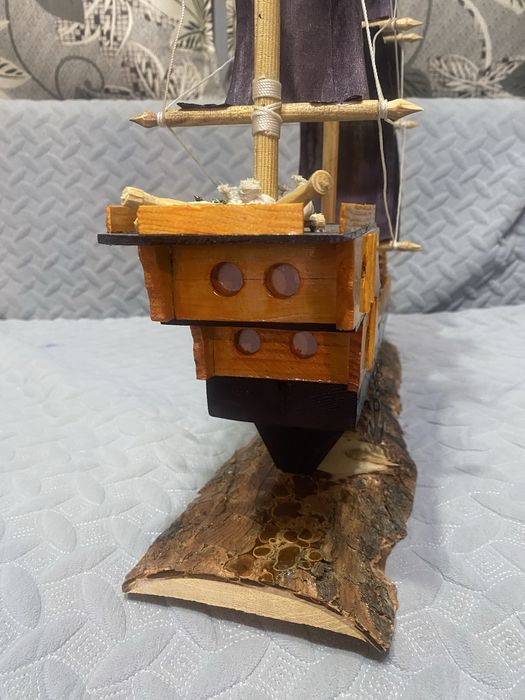 Продаю караблик зделан ручной