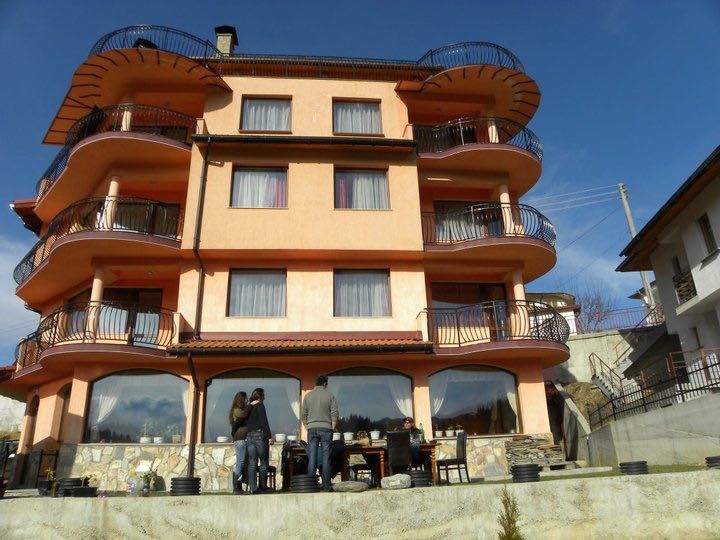 Продава се Хотел в к.к. Пампорово - 1008 кв.м за 571 €/кв.м - Снимка #14