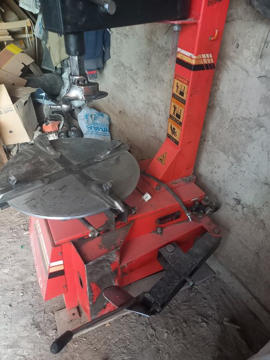 Компрессор сатылады.Станогымен