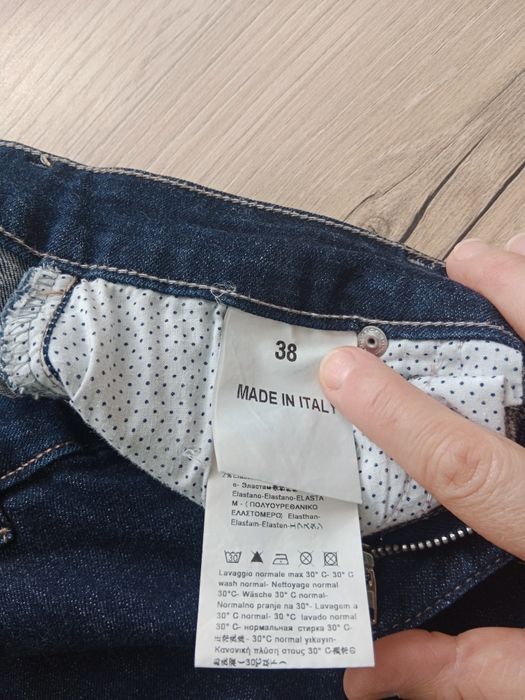 Продам джинсы на девочку