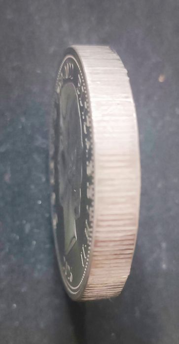 1 oz MAPLE LEAF CANADA round 2026 Titanium BU