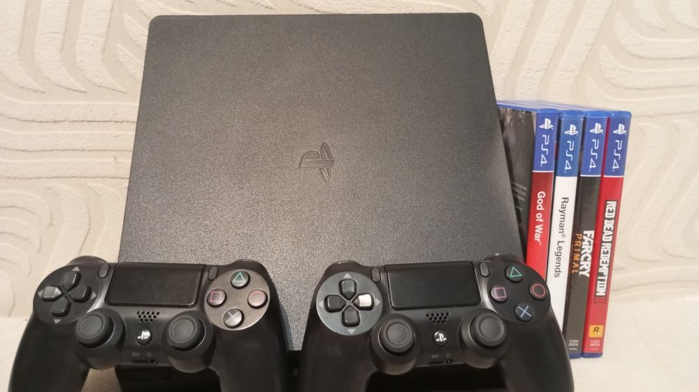 продам пс 4 со всеми комплектующими