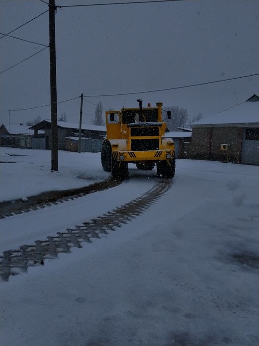 Трактор Кировец .к700.