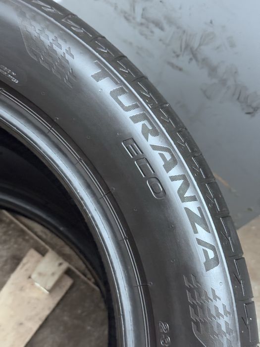 O buc 235/55R19 Bridgestone 2022 6.3mm