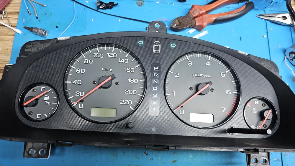 Щиток приборов Субару Аутбэк