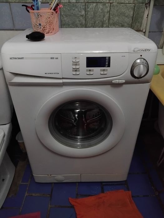 Продам стиральную машинку