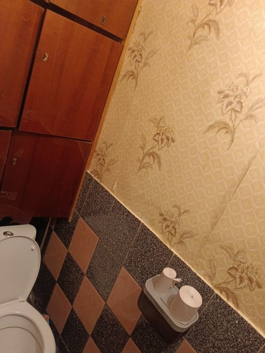 Продам 3 х комн квар. 5-20, 1 этаж.