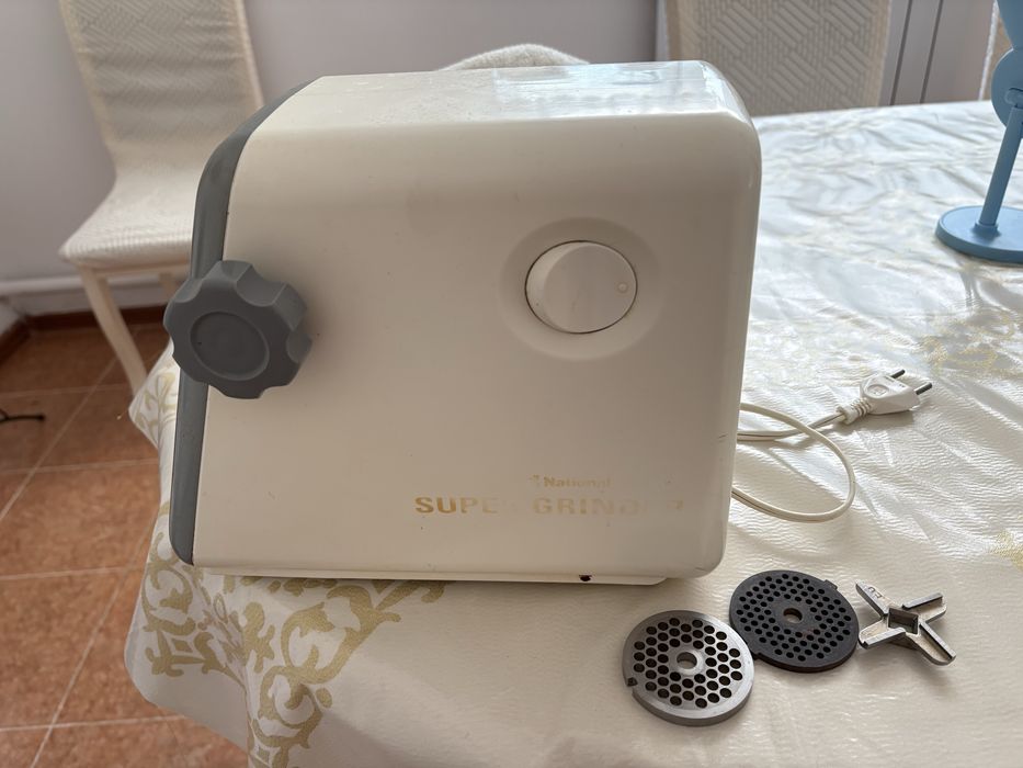 Мясорубка б/у, рабочая