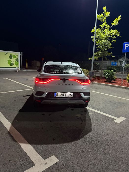 Renault Arkana Alb Perlat RS Line mild hybrid 160 EDC, an 2023