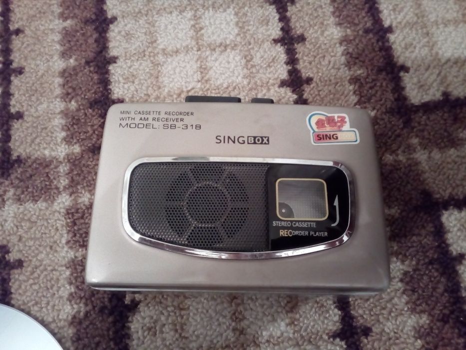 Продавам нови уокмен, слушалки, MP3 плейър и TDK тонколона