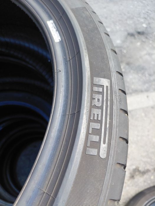 225/40/18"Pirelli 2бр.гуми