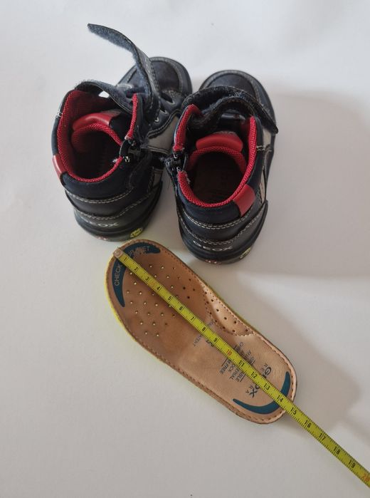 Детски боти Geox