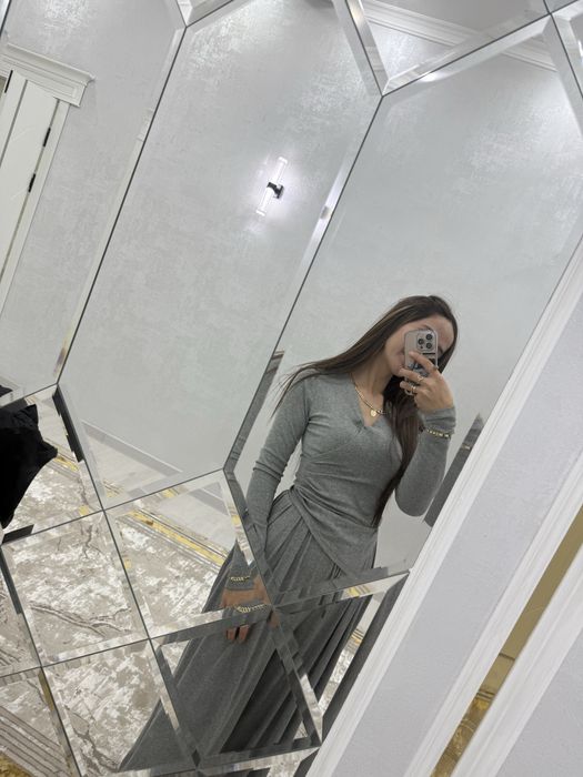Продам платья и двойки