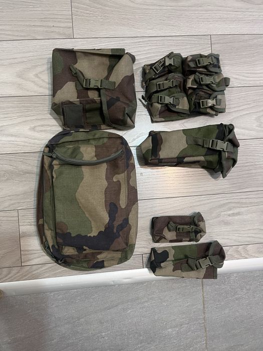 Diferite huse/ buzunare impermeabile  , legiunea straina