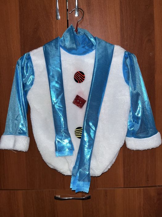 Продам костюм Снеговик