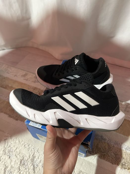 adidas оригинал 37размер