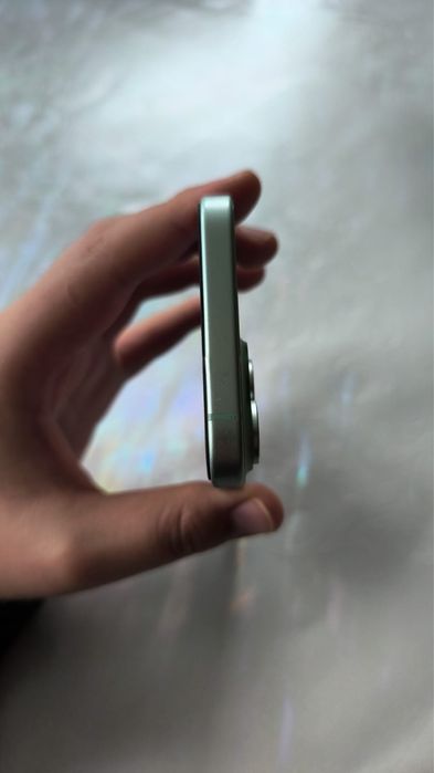 Айфон 15 срочно обменяю