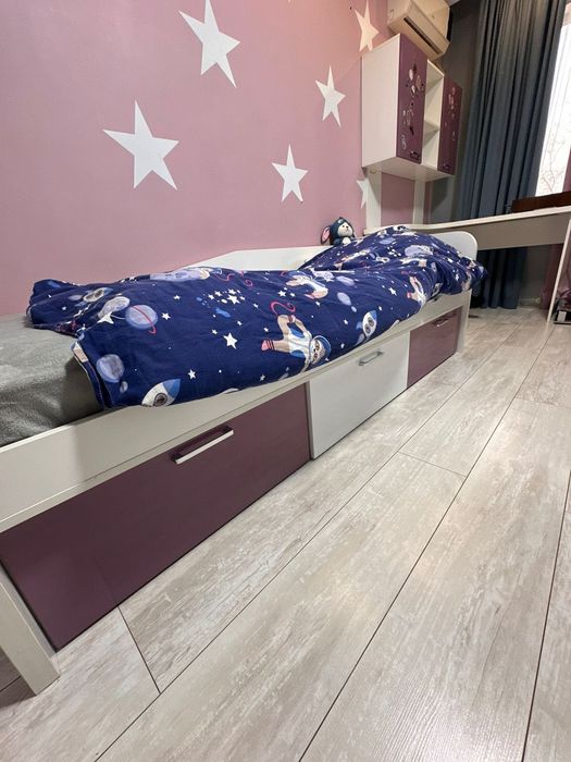 Продам мебель в детскую