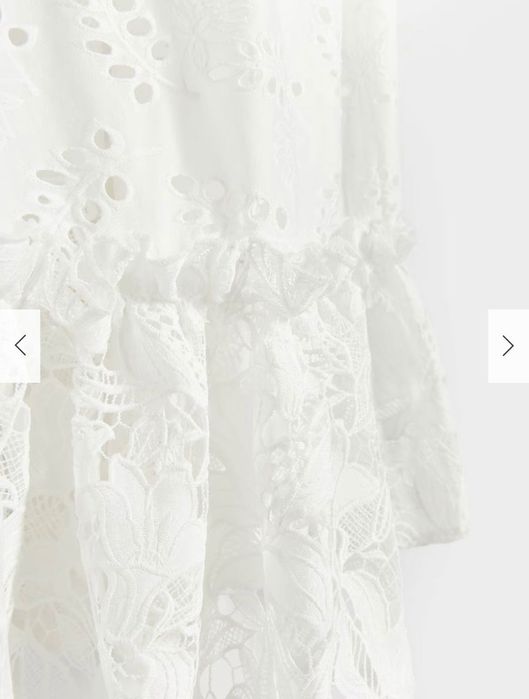 Бяла  дантелена рокля