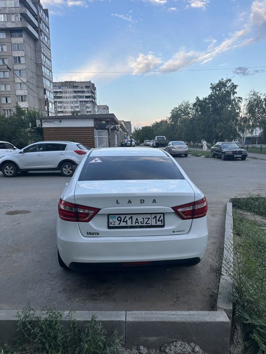 Продам автомобиль Lada Vesta