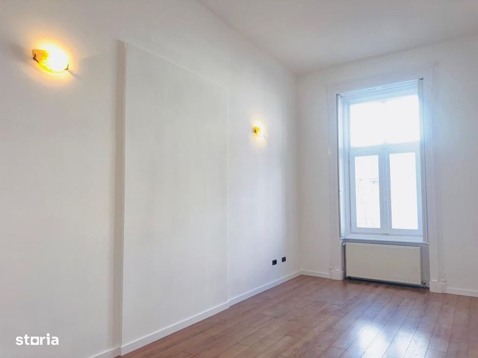 Apartament cu 3 camere, Ultracentral in Palatul Neumann