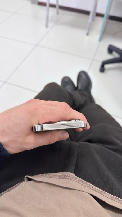 Продам Iphone 13 PRO  1TB памяти