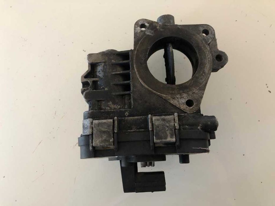 Clapeta acceleratie Opel Zafira B 1.9CDTI 55199975
