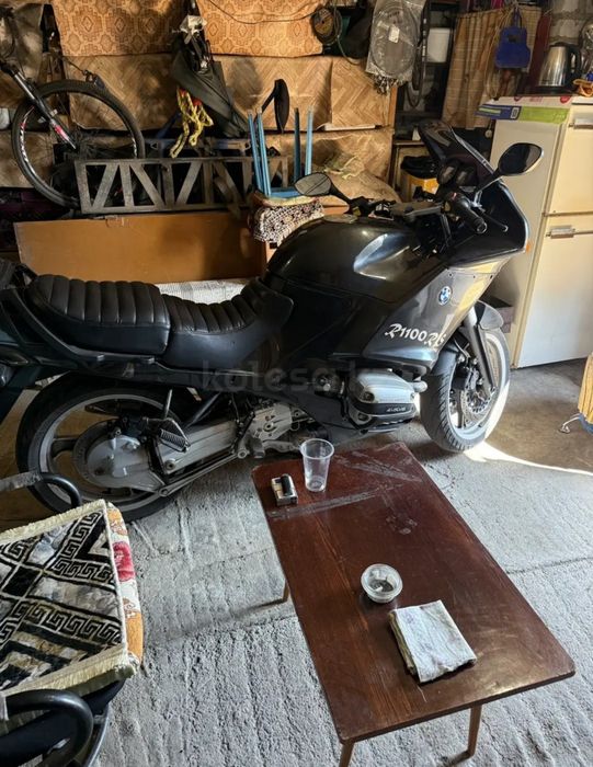 Продам мотоцикл BMW R1100RS
