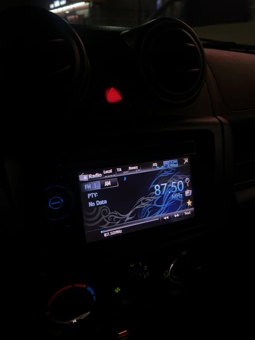 Мафон , пионер , в хорошем состояние просто стоит .