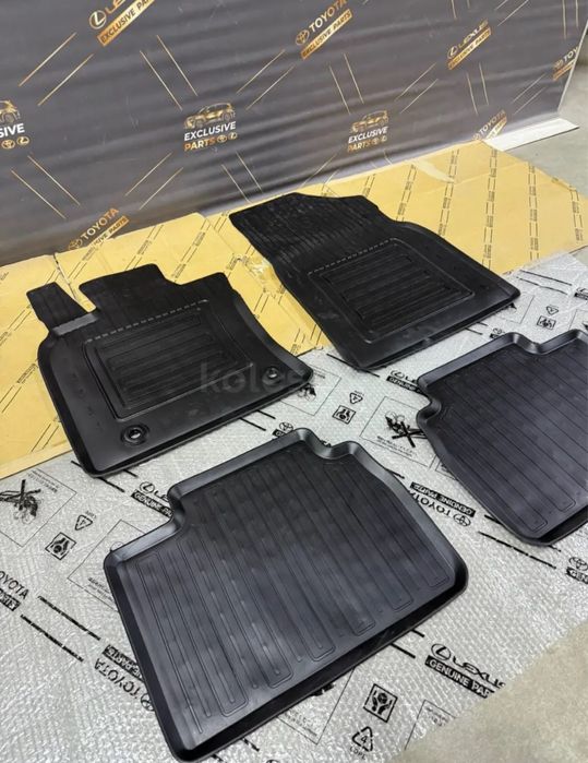 Оригинальные новые полики Камри 80